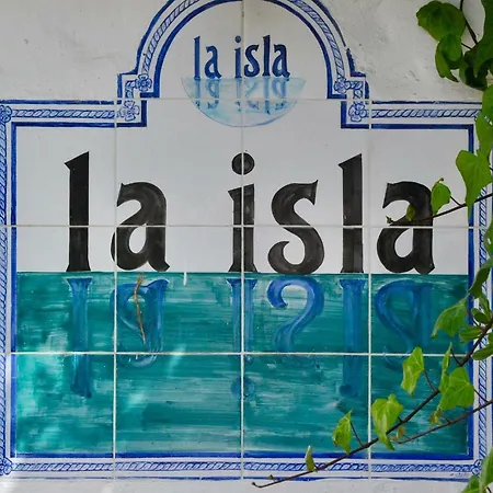 Luxury In La Isla, Walking Distance To Puerto Banus Marbella