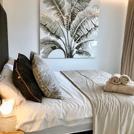 Luxury In La Isla, Walking Distance To Puerto Banus * Marbella