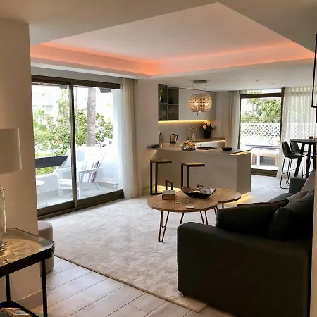 Apartment Luxury In La Isla, Walking Distance To Puerto Banus *