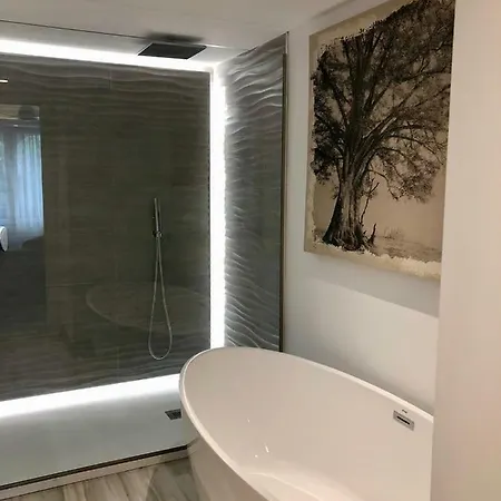 Apartment Luxury In La Isla, Walking Distance To Puerto Banus